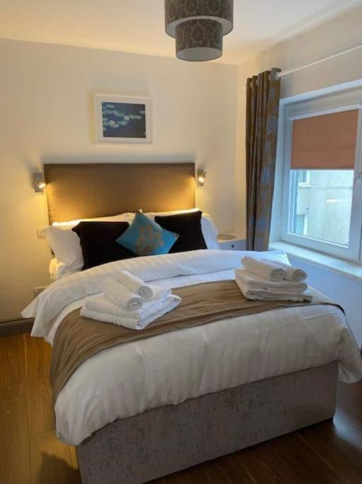 Location, Location - Modern 2 Bed Apt In Killarney Ngoại thất bức ảnh